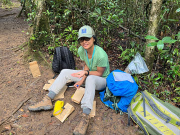 Lova Marline in the field collecting bryophytes