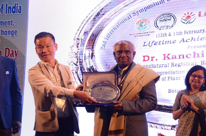 Dr. Gandhi receives award